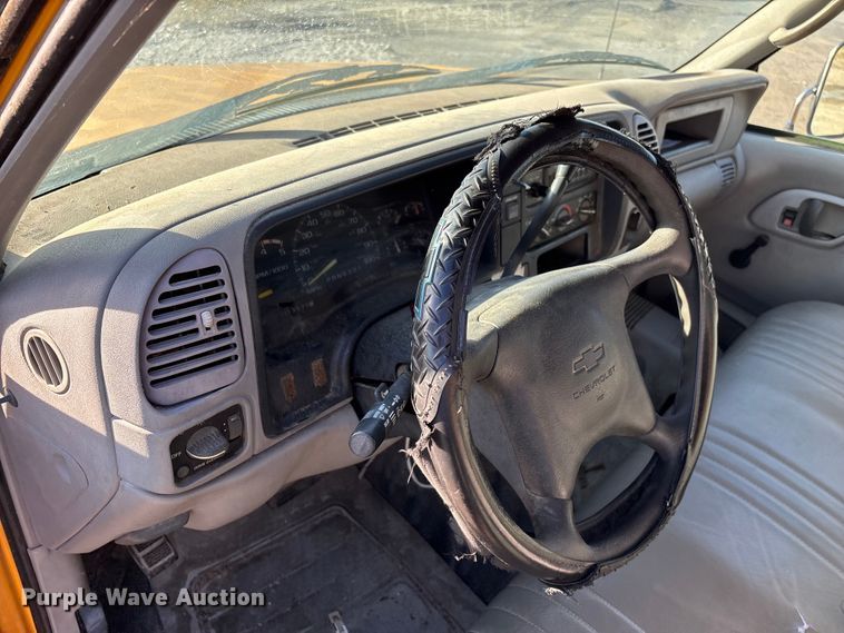 image for item ED2382 2000 Chevrolet C3500 Crew Cab dump bed pickup truck