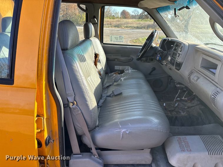 image for item ED2382 2000 Chevrolet C3500 Crew Cab dump bed pickup truck