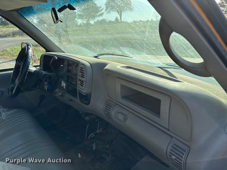 image for item ED2382 2000 Chevrolet C3500 Crew Cab dump bed pickup truck