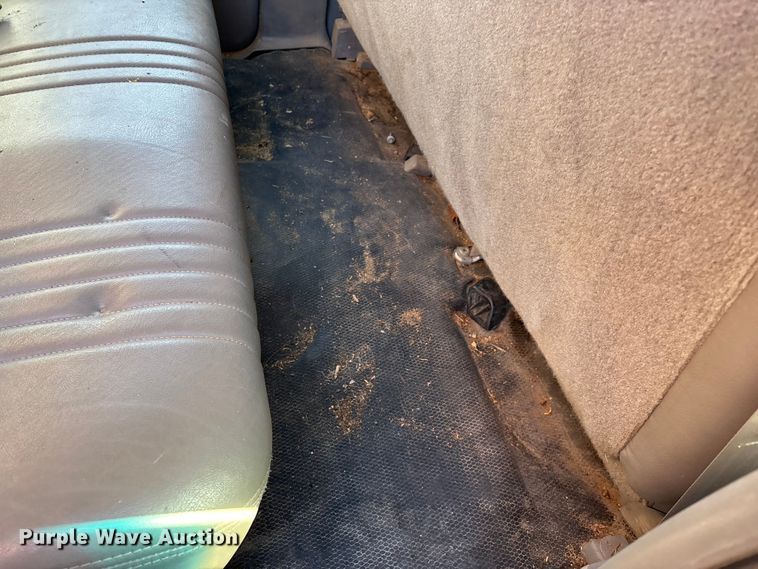 image for item ED2382 2000 Chevrolet C3500 Crew Cab dump bed pickup truck