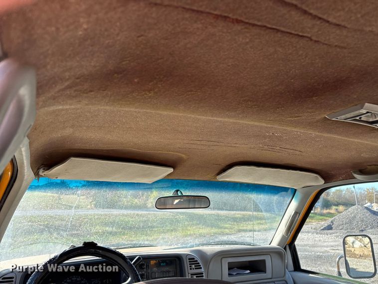 image for item ED2382 2000 Chevrolet C3500 Crew Cab dump bed pickup truck