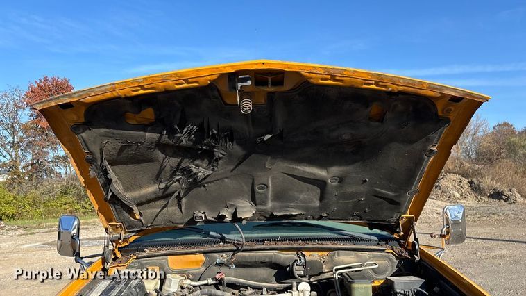 image for item ED2382 2000 Chevrolet C3500 Crew Cab dump bed pickup truck