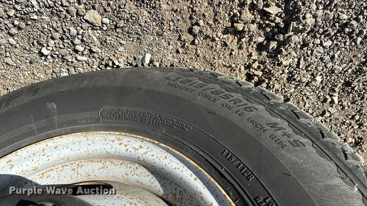 image for item ED2382 2000 Chevrolet C3500 Crew Cab dump bed pickup truck