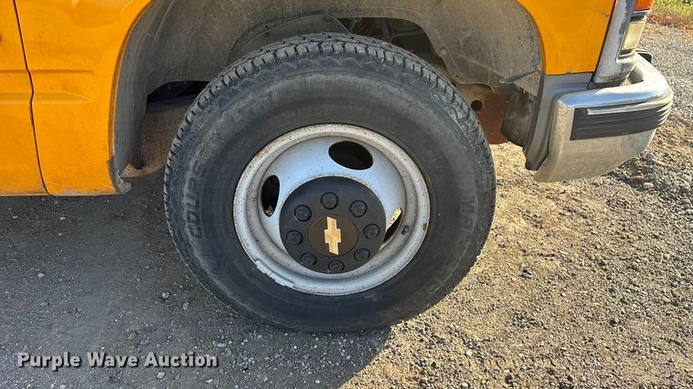 image for item ED2382 2000 Chevrolet C3500 Crew Cab dump bed pickup truck