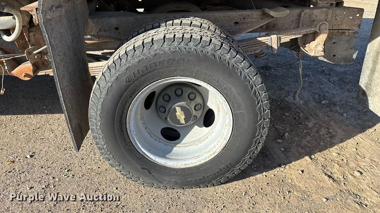 image for item ED2382 2000 Chevrolet C3500 Crew Cab dump bed pickup truck