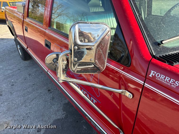 image for item ED2383 1996 Chevrolet K3500 Crew Cab pickup truck