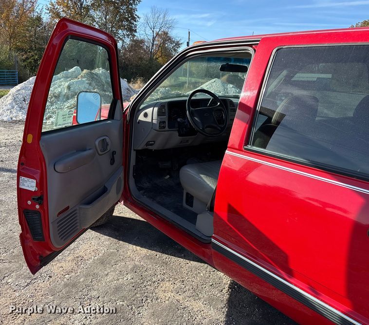 image for item ED2383 1996 Chevrolet K3500 Crew Cab pickup truck