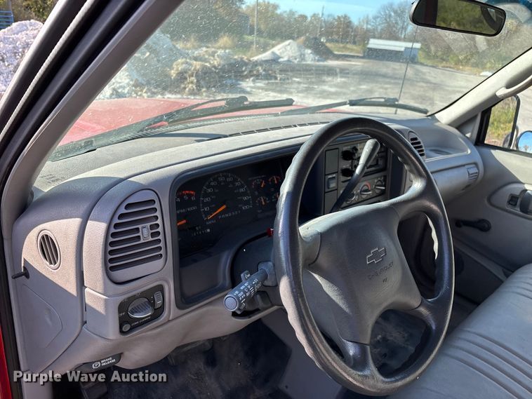 image for item ED2383 1996 Chevrolet K3500 Crew Cab pickup truck