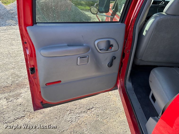 image for item ED2383 1996 Chevrolet K3500 Crew Cab pickup truck