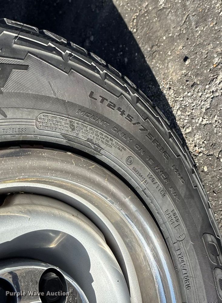 image for item ED2383 1996 Chevrolet K3500 Crew Cab pickup truck