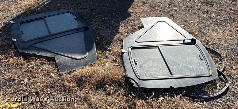 image for item ED2384 2007 Kubota RTV900 utility vehicle