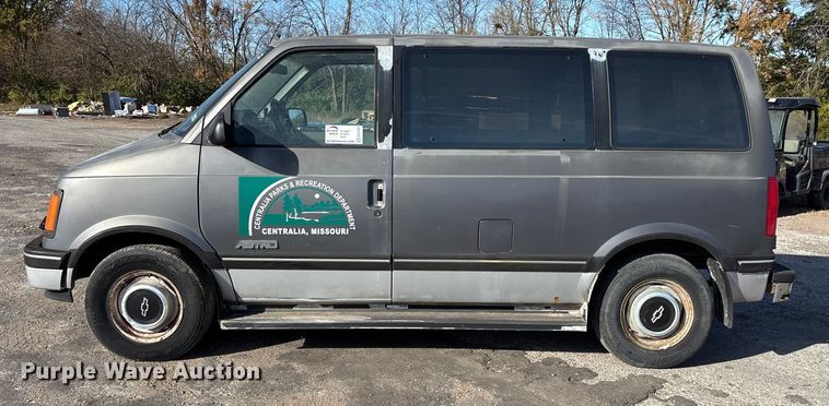 image for item ED2385 1990 Chevrolet Astro Van van