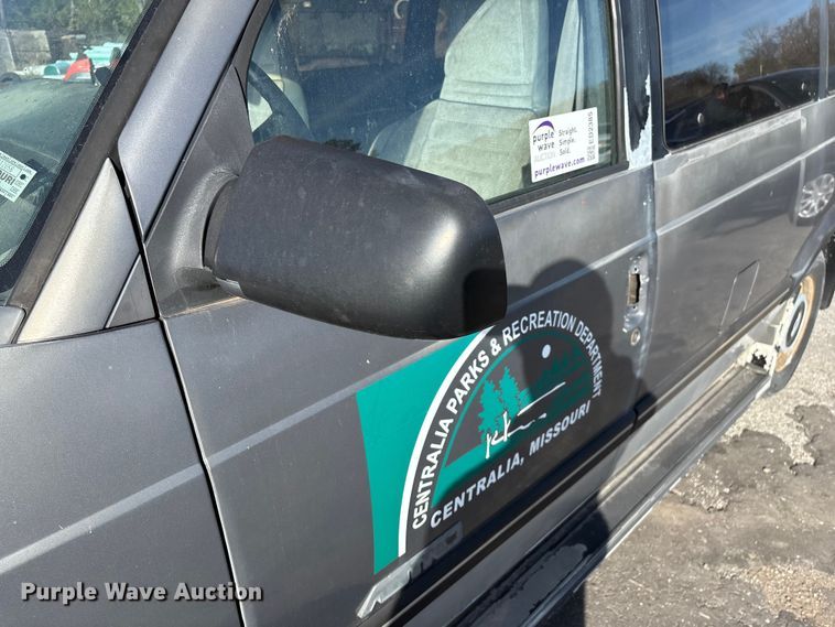 image for item ED2385 1990 Chevrolet Astro Van van