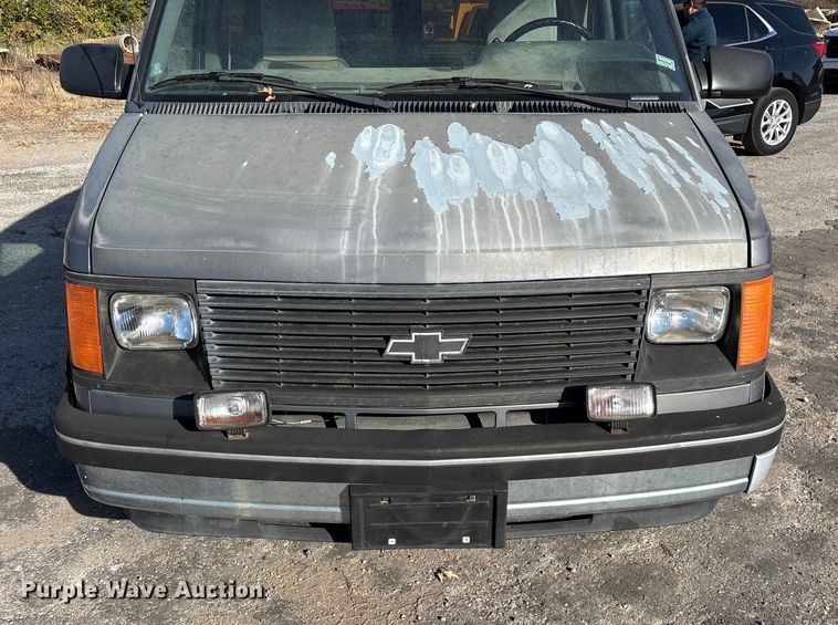 image for item ED2385 1990 Chevrolet Astro Van van