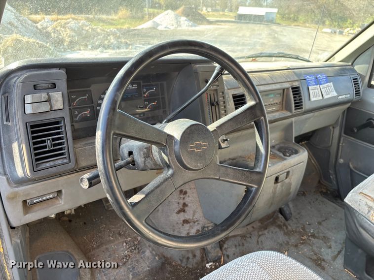 image for item ED2385 1990 Chevrolet Astro Van van