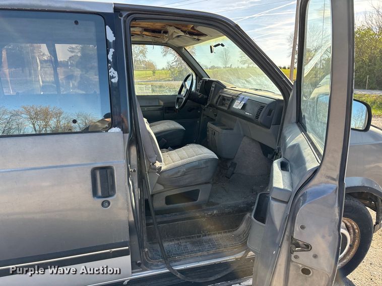 image for item ED2385 1990 Chevrolet Astro Van van