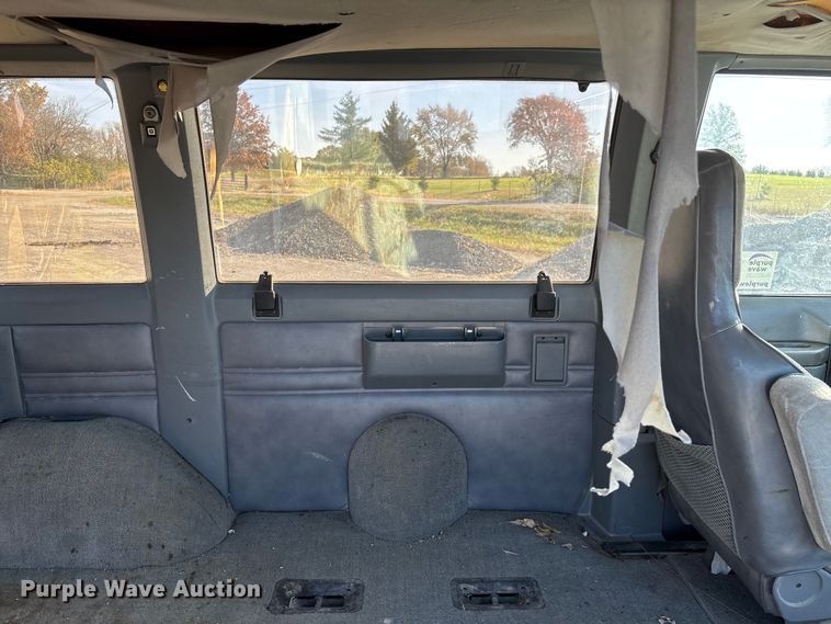image for item ED2385 1990 Chevrolet Astro Van van