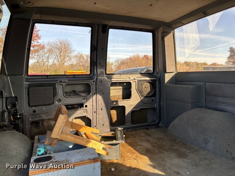 image for item ED2385 1990 Chevrolet Astro Van van