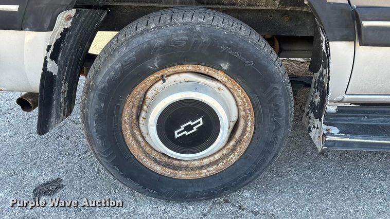 image for item ED2385 1990 Chevrolet Astro Van van