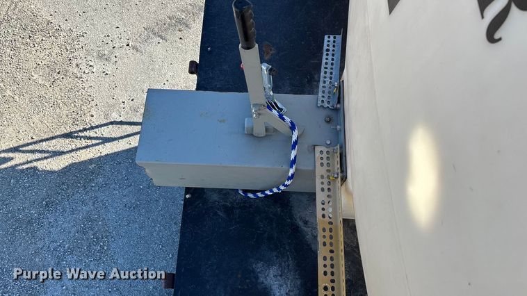 image for item ED2395 1989 AMGN M923A2 tanker fire truck