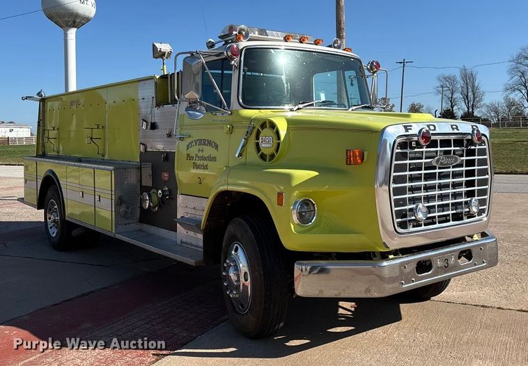 image for item ED2396 1977 Ford 9000 pumper fire truck