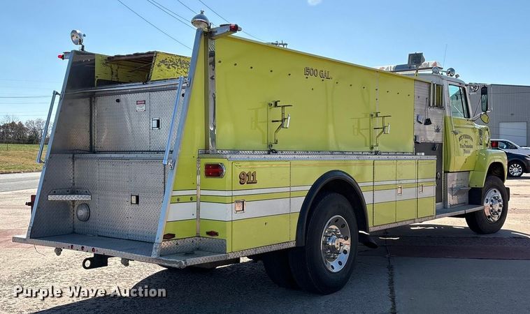 image for item ED2396 1977 Ford 9000 pumper fire truck