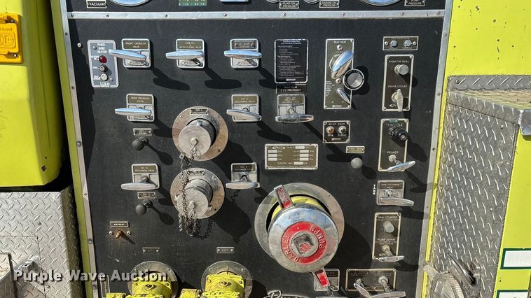 image for item ED2396 1977 Ford 9000 pumper fire truck