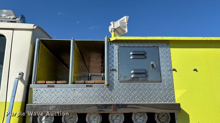 image for item ED2396 1977 Ford 9000 pumper fire truck