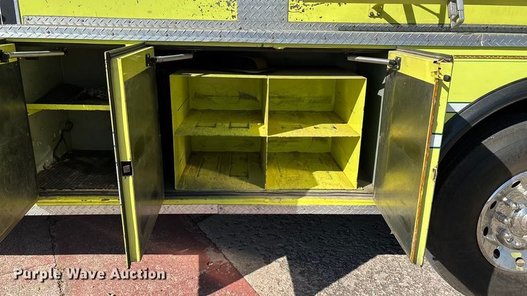 image for item ED2396 1977 Ford 9000 pumper fire truck