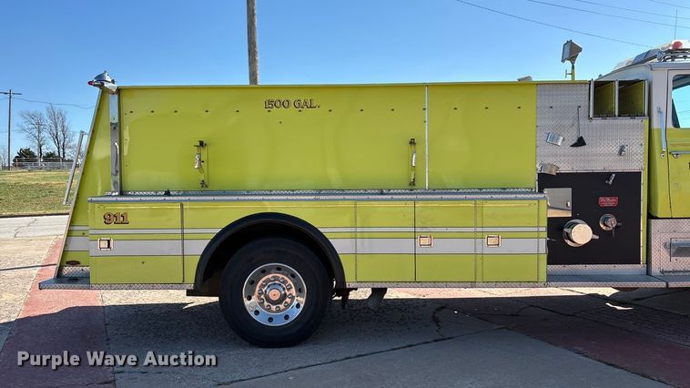 image for item ED2396 1977 Ford 9000 pumper fire truck