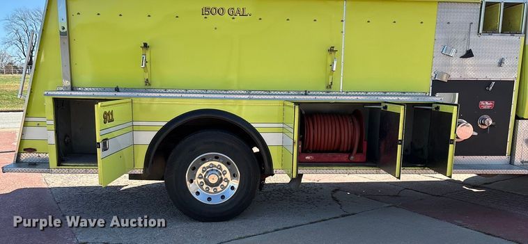image for item ED2396 1977 Ford 9000 pumper fire truck