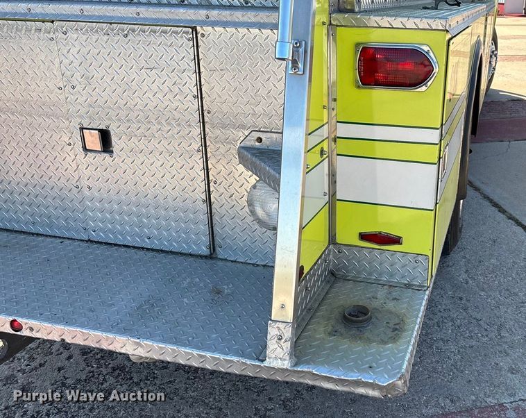 image for item ED2396 1977 Ford 9000 pumper fire truck