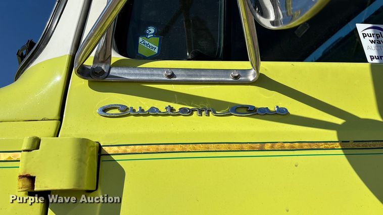 image for item ED2396 1977 Ford 9000 pumper fire truck