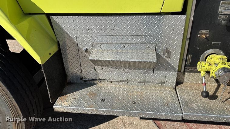 image for item ED2396 1977 Ford 9000 pumper fire truck