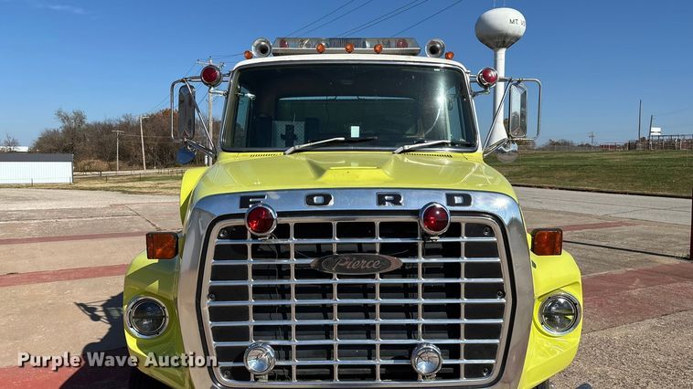 image for item ED2396 1977 Ford 9000 pumper fire truck