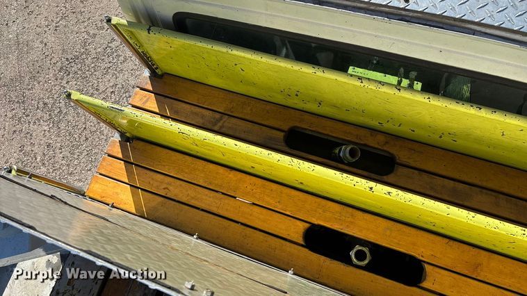 image for item ED2396 1977 Ford 9000 pumper fire truck