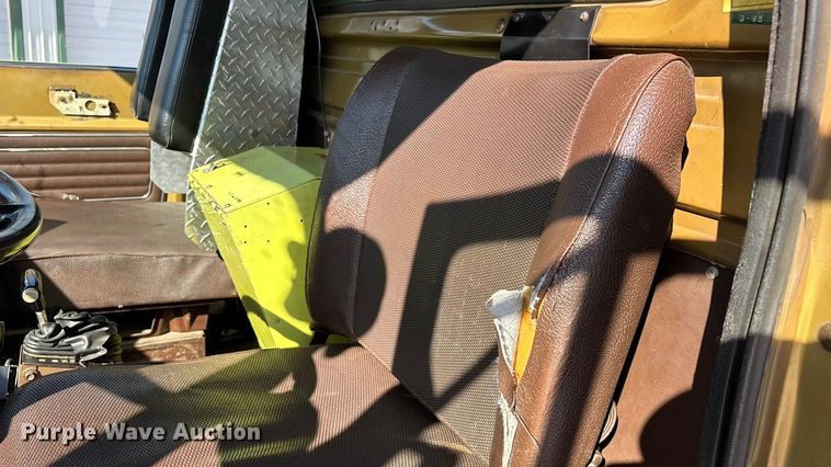 image for item ED2396 1977 Ford 9000 pumper fire truck