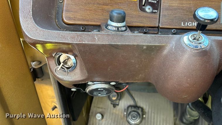 image for item ED2396 1977 Ford 9000 pumper fire truck