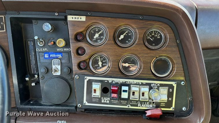 image for item ED2396 1977 Ford 9000 pumper fire truck