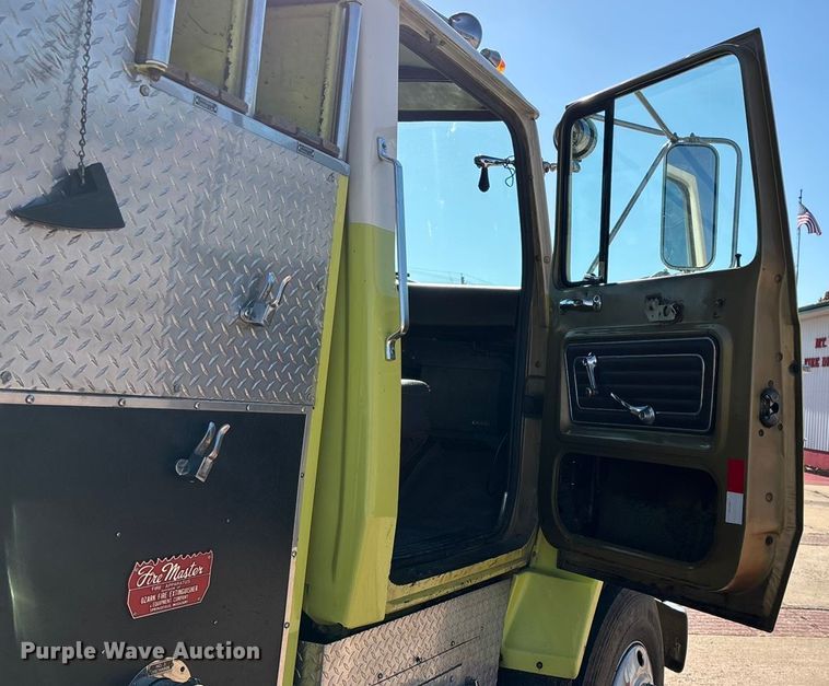 image for item ED2396 1977 Ford 9000 pumper fire truck