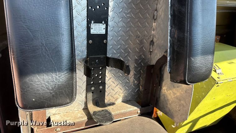 image for item ED2396 1977 Ford 9000 pumper fire truck