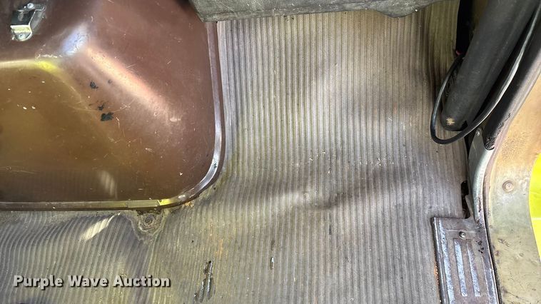 image for item ED2396 1977 Ford 9000 pumper fire truck