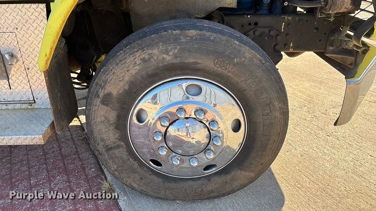 image for item ED2396 1977 Ford 9000 pumper fire truck