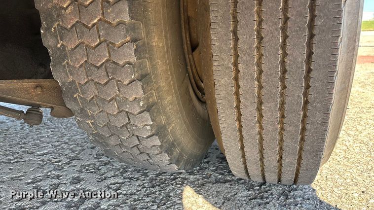 image for item ED2396 1977 Ford 9000 pumper fire truck