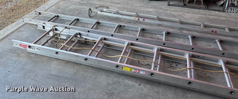 image for item ED2396 1977 Ford 9000 pumper fire truck