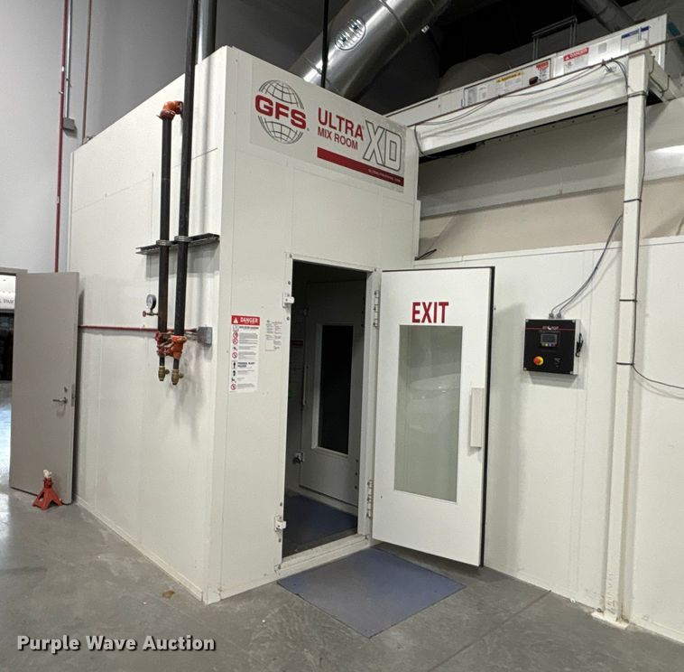 image for item EE4347 2020 Global Finishing Solutions Performer XD paint booth