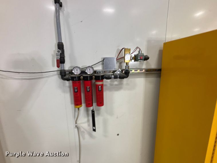 image for item EE4347 2020 Global Finishing Solutions Performer XD paint booth