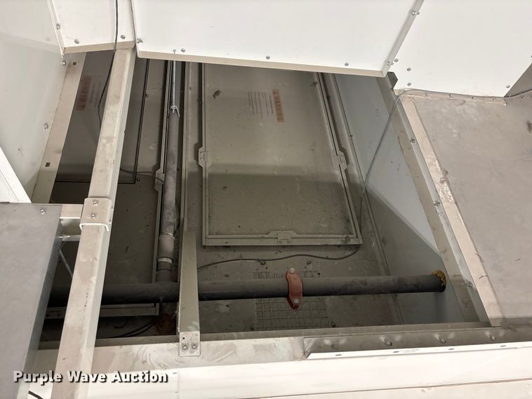 image for item EE4347 2020 Global Finishing Solutions Performer XD paint booth