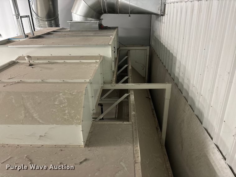 image for item EE4347 2020 Global Finishing Solutions Performer XD paint booth