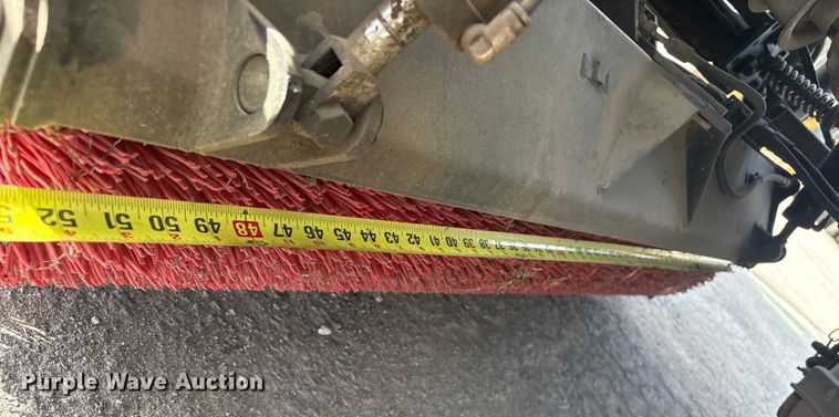 image for item EG8283 2002 Freightliner FC70 street sweeper